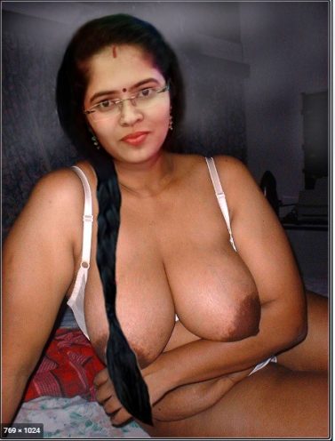 Desi with big natural tits and nipples